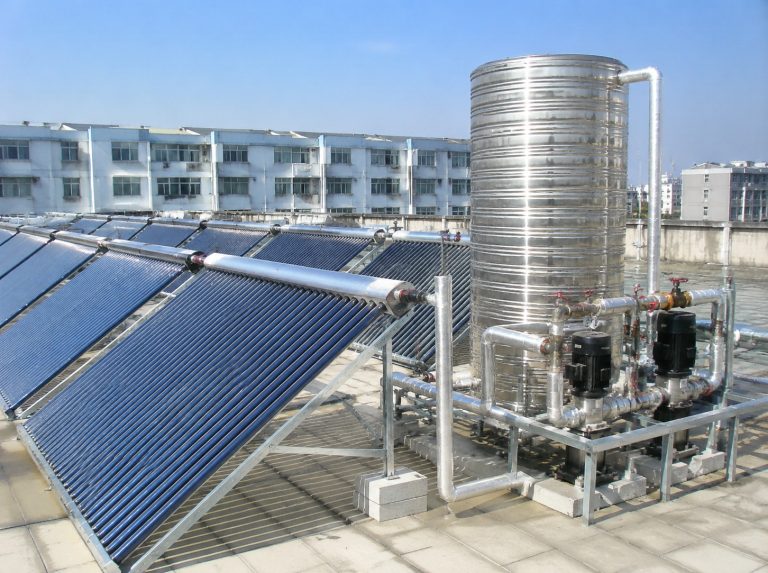 淇滨区商用大容量真空管太阳能热水系统